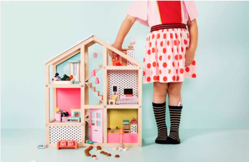 hema poppenhuis, hema houten speelgoed, mooiste houten speelgoed, houten speelgoed meisjes, houten meisjesspeelgoed, houten poppenhuis
