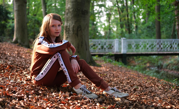 elle chic, tienerkleding, trainingspak meisje