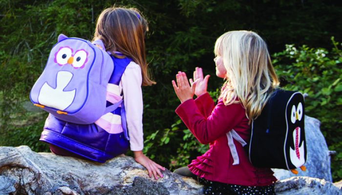 2016-10-apple-park-girls