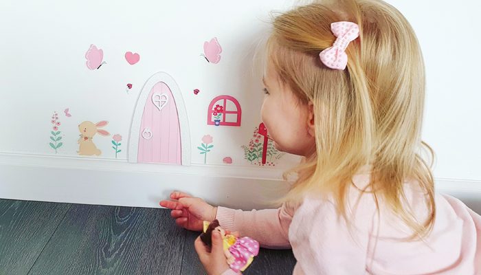 elfendeurtje, a little lovely company, girlslabel, sprookjes deurtje, girlslabel review, leuk voor meisjes, meisje 4 jaar